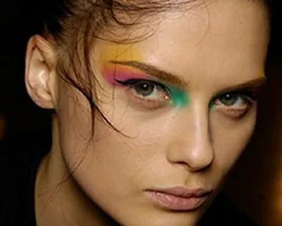 pretty eye makeup ideas. The colors are pretty but I