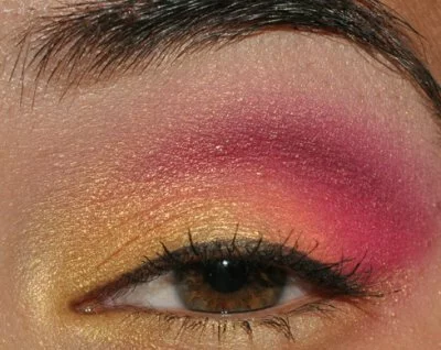 pinks makeup. Sexy hot pink makeup style