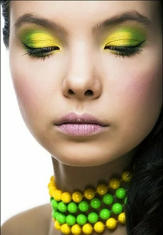 yellow-makeup-ideas-2011-3.jpg
